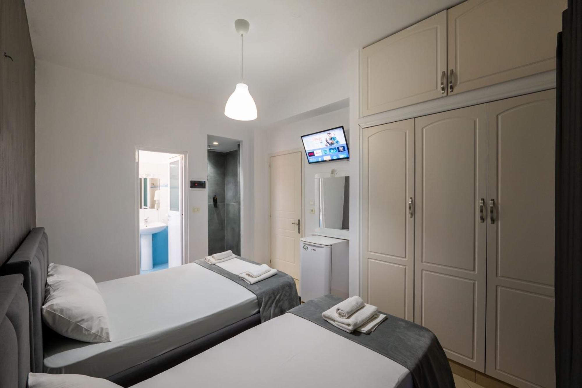 Hotel Two Mermaids Ksamil Exterior foto